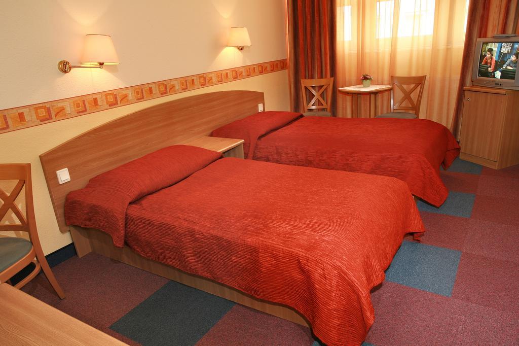 Hotel Eben Budapest Exteriör bild